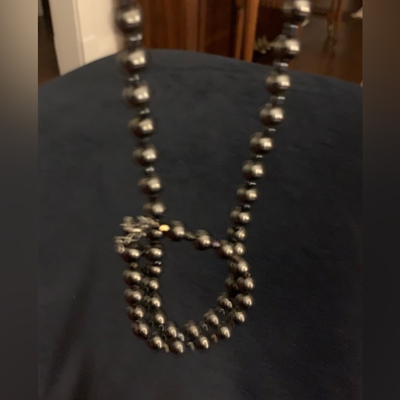 Jewelry Bundle Magnetic: Matching Necklace & Bracelet - Picture 2 of 2
